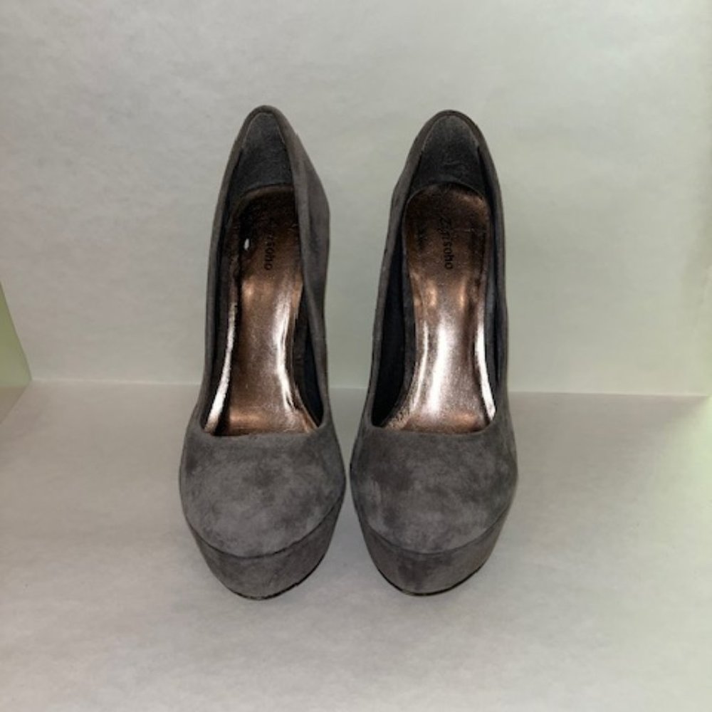 ZigiSoho 5" Grey Suede Platform Heels Size 7
